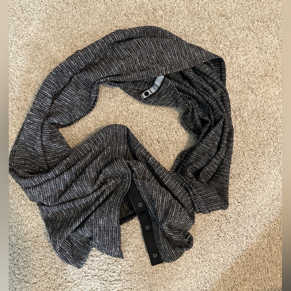 Lululemon Vinyasa scarf